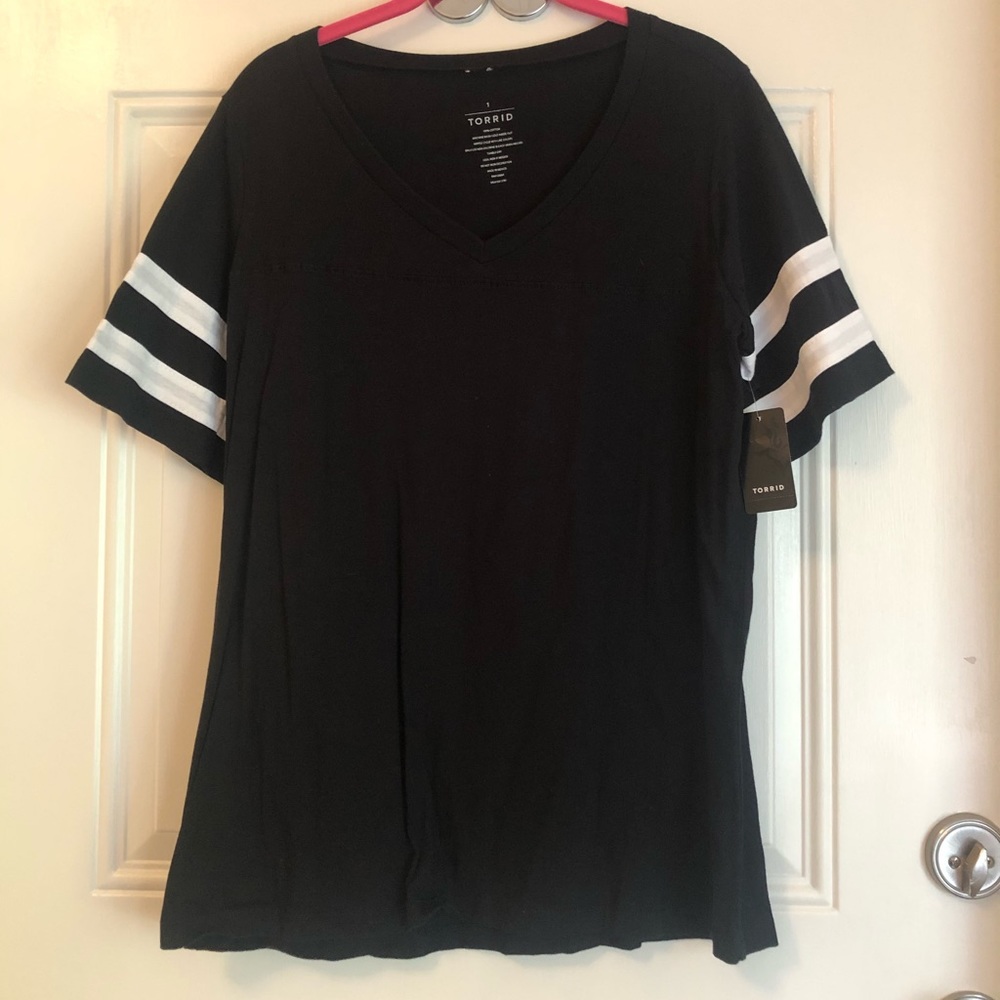 NWT Torrid V Neck Ring Sleeve Jersey 1X Plus